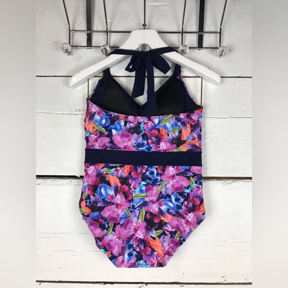 Lands end one piece swimsuit halter neck - Picture 3 of 5